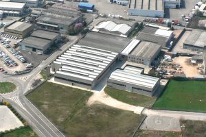 Tecnocomp produzione filtri aria per polveri, fumi secchi, nebbie olio, turbine a gas, comfort, elettroerosione, veicoli industriali, engineering